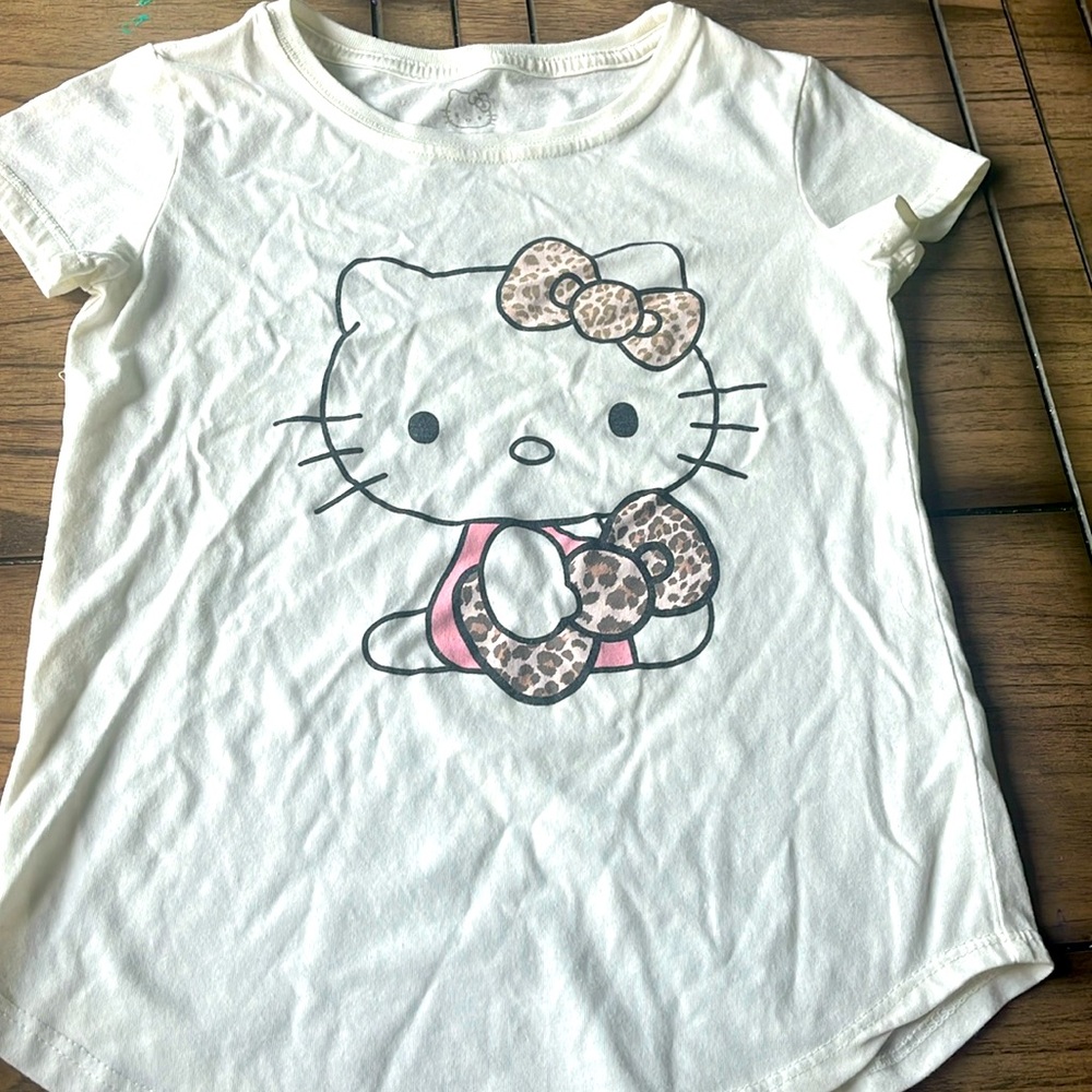 Hello kitty shirt! Size L 10/12!